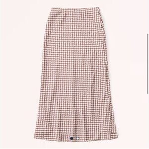 Satin midi skirt in check